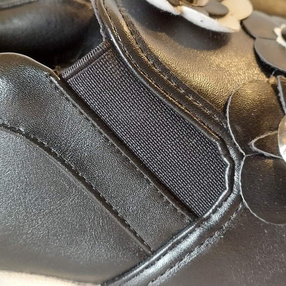 Black White Flower Embellished Slipon Sneakers - Picture 9 of 16